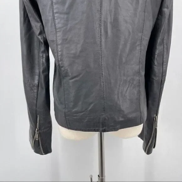 Topshop Boutique shrunken leather biker jacket size 2 BoxM